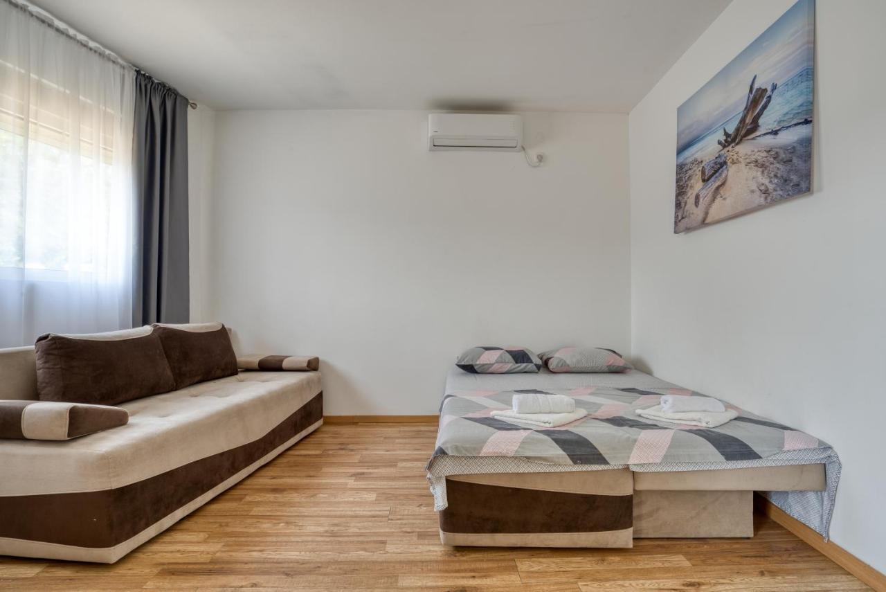 Apartmani Cukic Rafailovici Budua Esterno foto